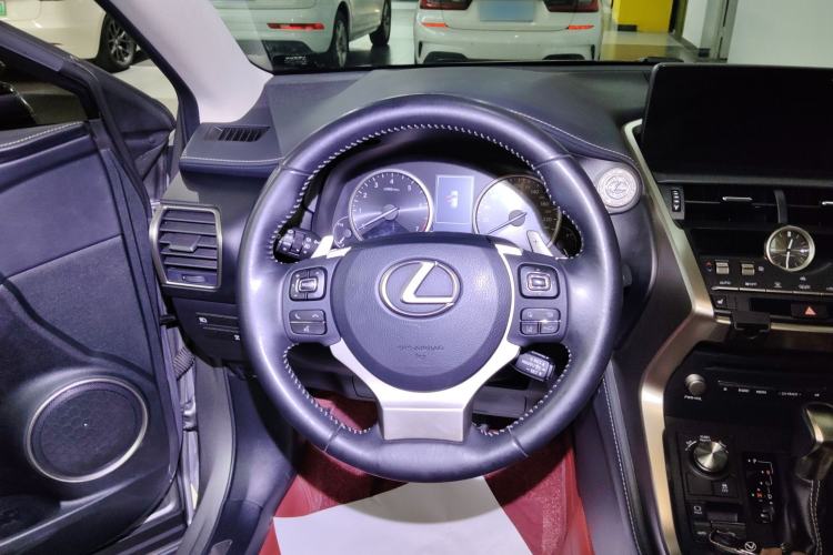 Used Lexus NX 2018 200 All-Wheel Drive Fēngshàng Version China V Standard Steering Wheel