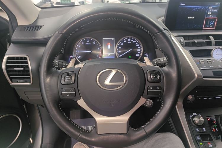 Used Lexus NX 2018 200 Front-Wheel-Drive Xingxing Edition China VI Standard Steering Wheel