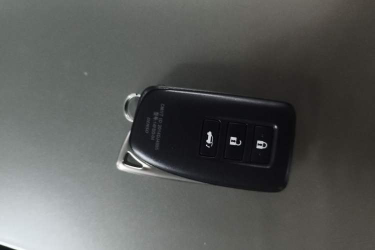 Used Lexus NX 2018 300h All-Wheel-Drive FENGZHI Edition China V Emission Standard Vehicle Key