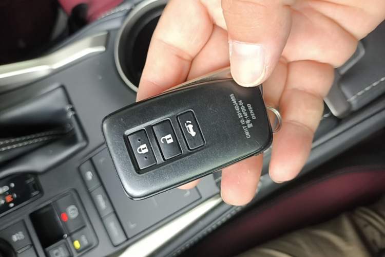 Used Lexus NX 2018 200 All-Wheel Drive FENGSHANG Version China VI Standard Vehicle Key