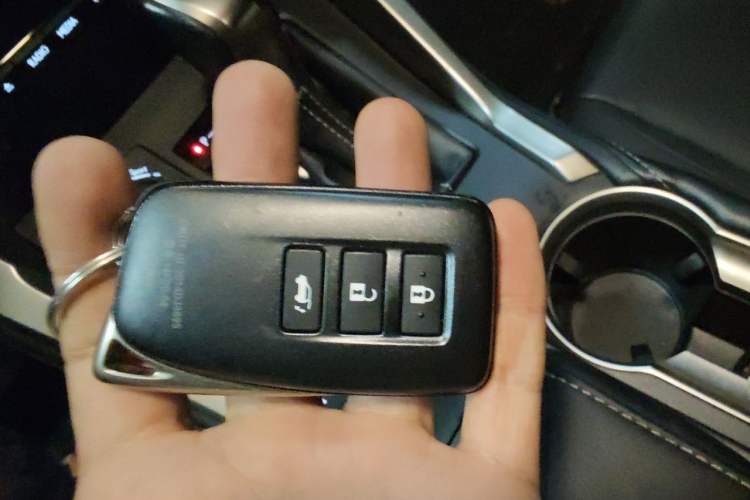 Used Lexus NX 2018 200 All-Wheel Drive Fēngshàng Version China V Standard Vehicle Key