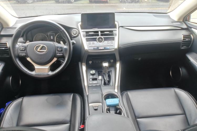 Used Lexus NX 2018 200 Front-Wheel-Drive X-Trail Version China V Standard Center Console