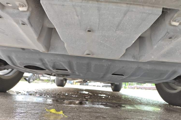 Used Lexus NX 2018 300h Front-Wheel-Drive FENGSHANG Version China V Emission Standard Chassis Front