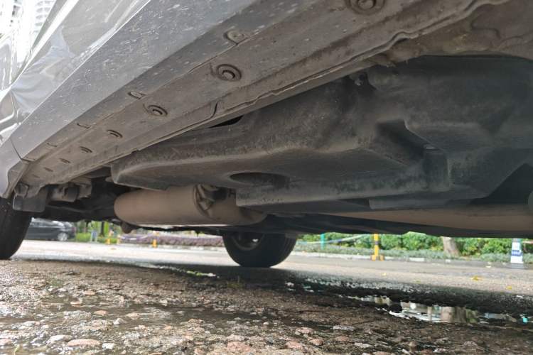 Used Lexus NX 2018 300h Front-Wheel-Drive FENGSHANG Version China V Emission Standard Chassis Front Right