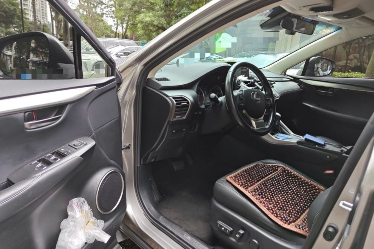 Used Lexus NX 2018 300h Front-Wheel-Drive FENGSHANG Version China V Emission Standard Driver Seat