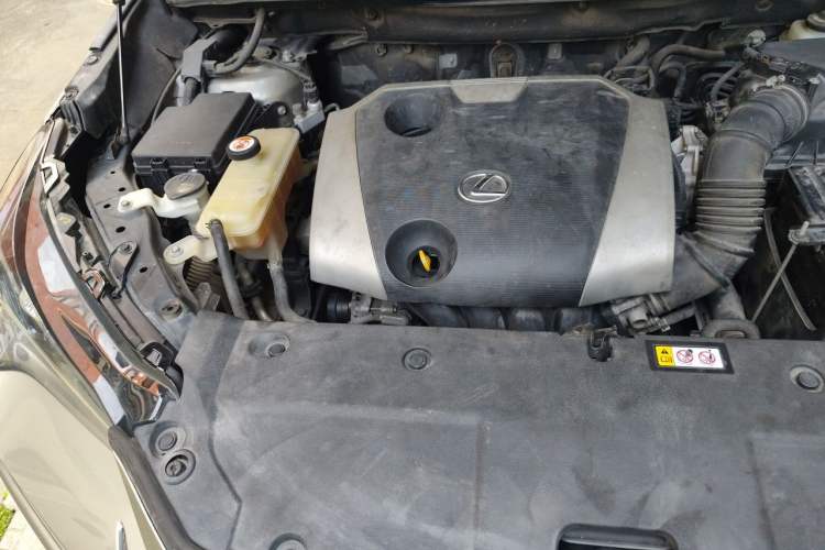 Used Lexus NX 2018 200 Front-Wheel-Drive X-Trail Version China V Standard Engine Bay Right