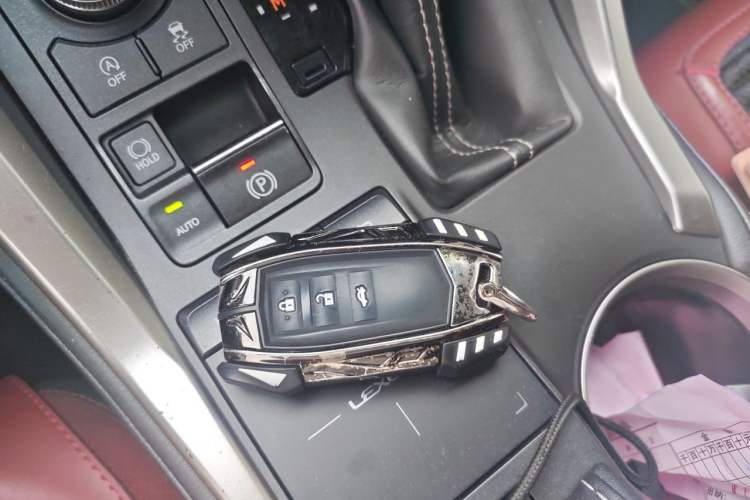 Used Lexus NX 2018 200 Front-Wheel-Drive X-Trail Version China V Standard Vehicle Key