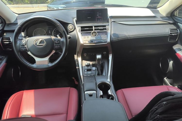 Used Lexus NX 2018 300 Front-Drive Freeline Edition Center Console