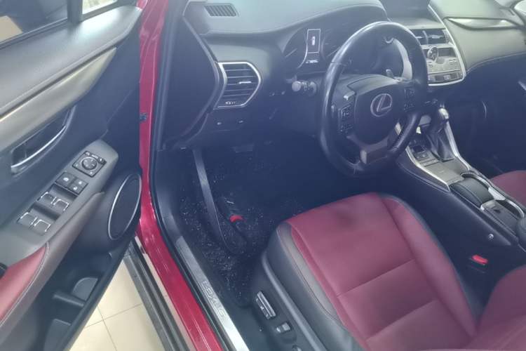Used Lexus NX 2018 300h Front-Wheel-Drive FENGSHANG Version China V Emission Standard Driver Seat