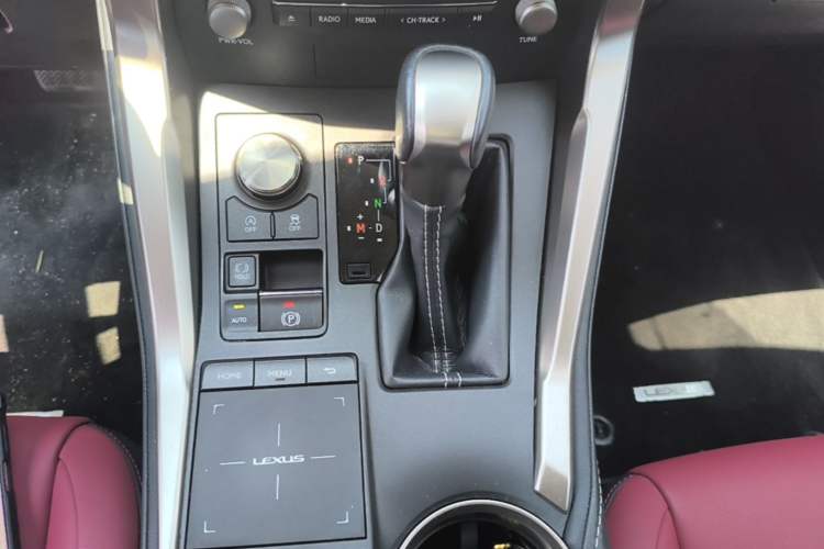 Used Lexus NX 2018 300 Front-Drive Freeline Edition Gear Lever