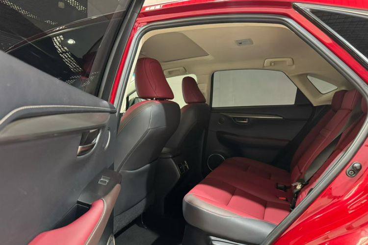 Used Lexus NX 2018 300h Front-Wheel-Drive FENGSHANG Version China V Emission Standard Interior 5