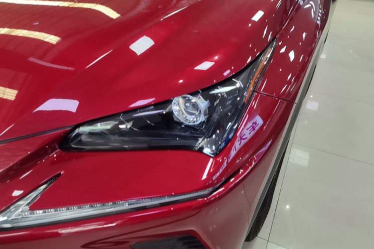 Used Lexus NX 2018 300h Front-Wheel-Drive FENGSHANG Version China V Emission Standard Left Front Headlight
