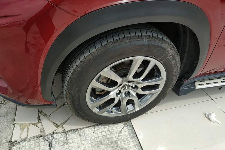 Used Lexus NX 2018 300 All-Wheel Drive Fēngshàng Edition Left Front Wheel Hub