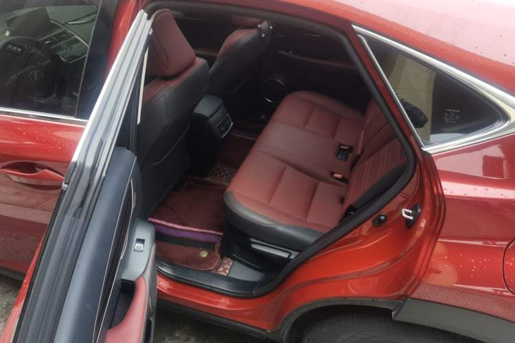 Used Lexus NX 2018 300h All-Wheel-Drive FENGZHI Edition China V Emission Standard Left Rear Seat