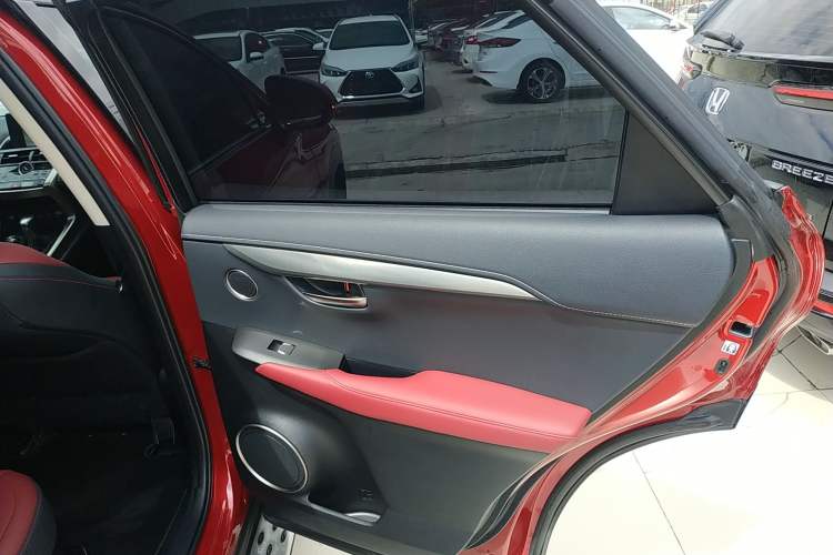 Used Lexus NX 2018 300 All-Wheel Drive Fēngshàng Edition Right Rear Door Interior