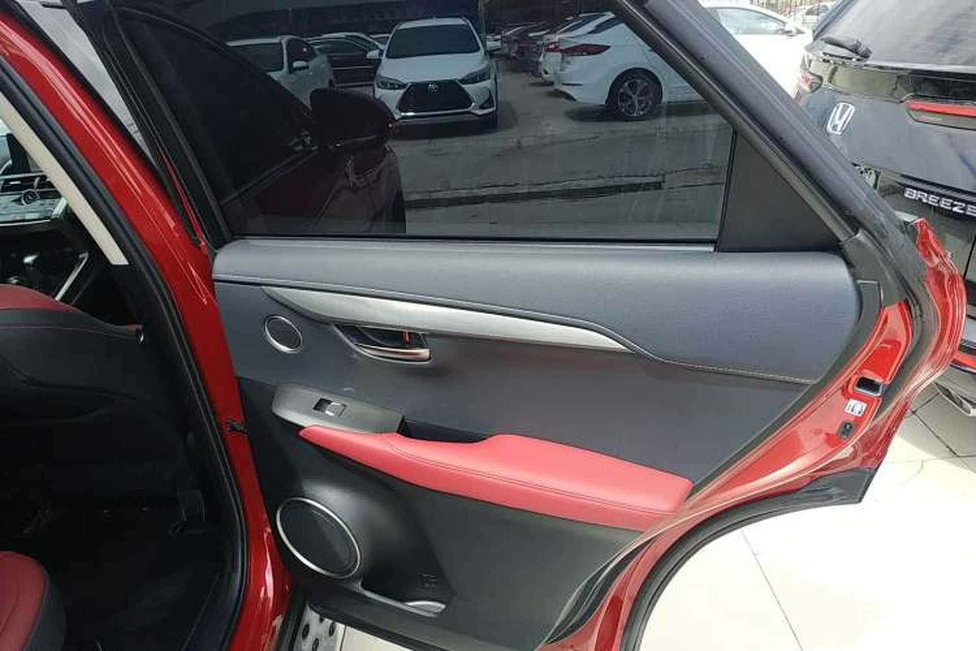 Used Lexus NX 2018 300 All-Wheel Drive Fēngshàng Edition Right Rear Door Interior