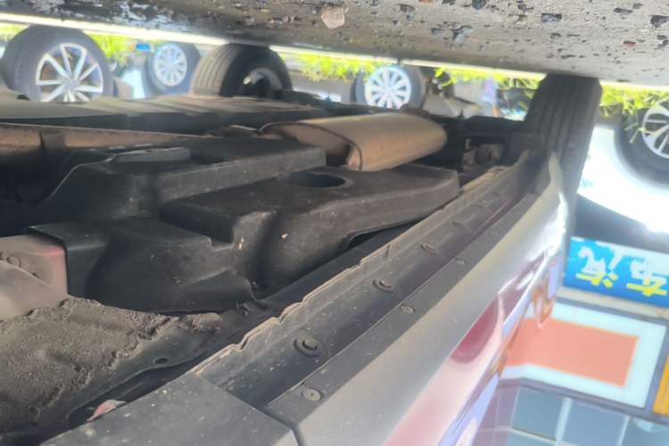Used Lexus NX 2018 300 Front-Drive Freeline Edition Right Side Sill