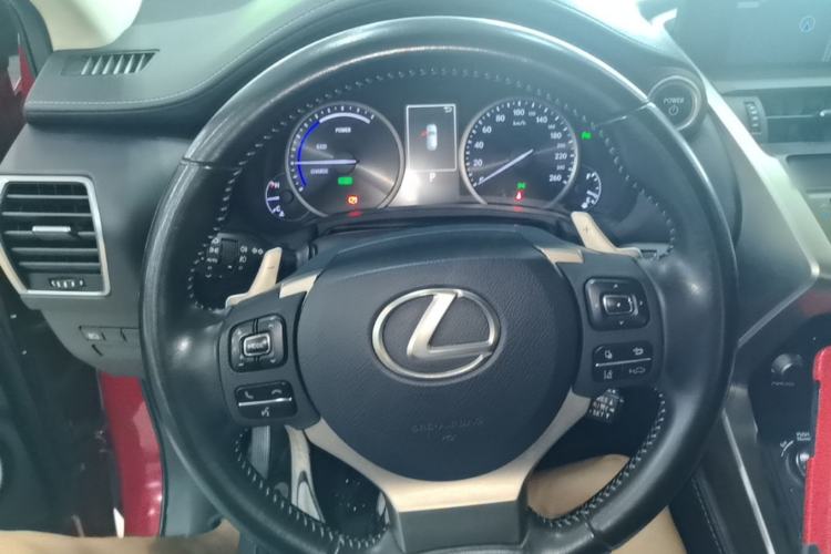 Used Lexus NX 2018 300h Front-Wheel-Drive FENGSHANG Version China V Emission Standard Steering Wheel