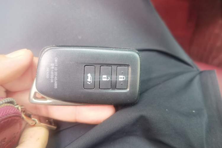 Used Lexus NX 2018 300h All-Wheel-Drive FENGZHI Edition China V Emission Standard Vehicle Key