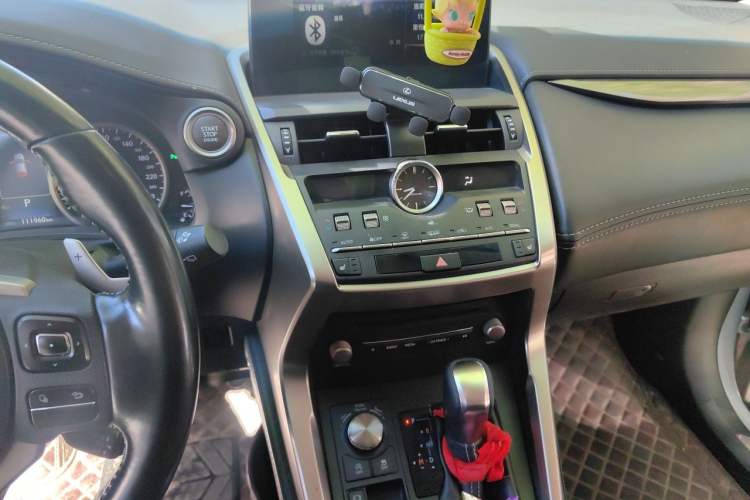 Used Lexus NX 2018 300 Front-Drive Freeline Edition Audio And AC Panel