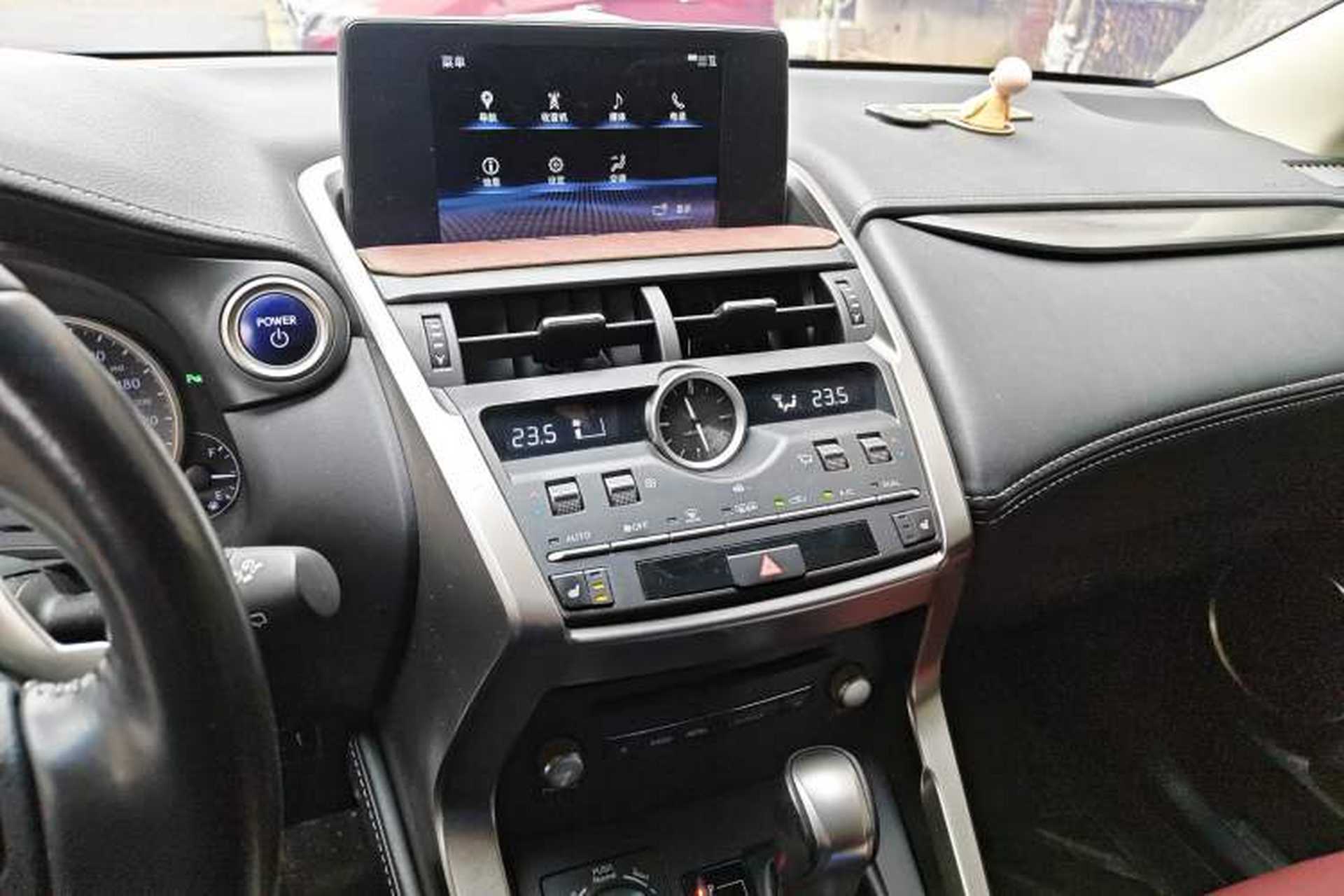 Used Lexus NX 2018 300h Front-Wheel-Drive FENGSHANG Version China V Emission Standard Audio And AC Panel