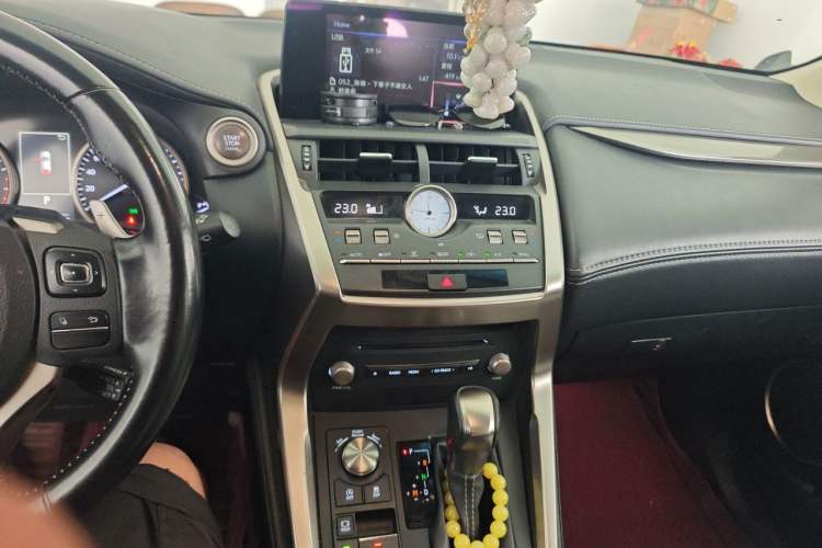 Used Lexus NX 2018 200 Front-Wheel-Drive X-Trail Version China V Standard Audio And AC Panel