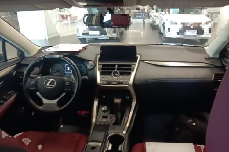 Used Lexus NX 2018 300 Front-Drive Freeline Edition Center Console