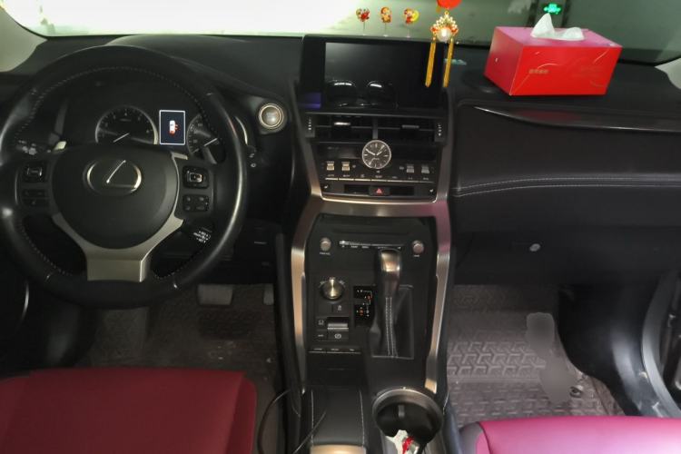 Used Lexus NX 2018 200 All-Wheel Drive FENGSHANG Version China VI Standard Center Console