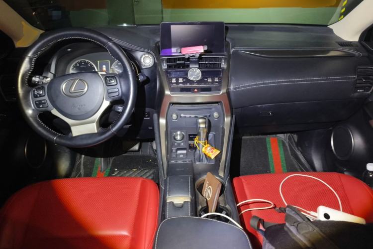 Used Lexus NX 2018 200 Front-Wheel-Drive X-Trail Version China V Standard Center Console