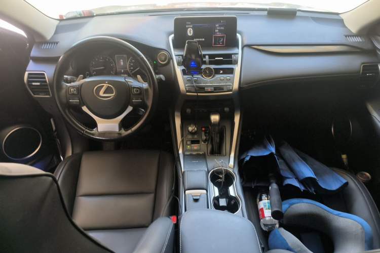 Used Lexus NX 2018 300 Front-Drive Freeline Edition Center Console
