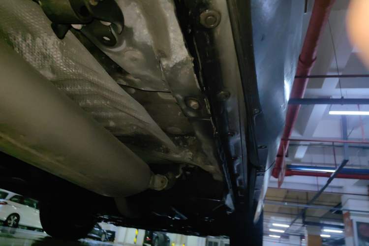 Used Lexus NX 2018 300h Front-Wheel-Drive FENGSHANG Version China V Emission Standard Chassis Rear Right