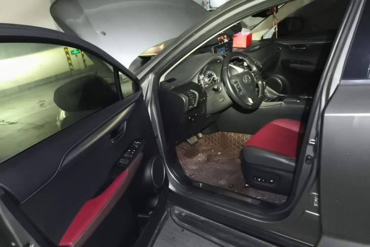 Used Lexus NX 2018 200 All-Wheel Drive FENGSHANG Version China VI Standard Driver Seat