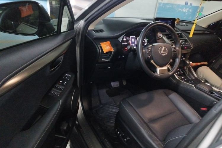 Used Lexus NX 2018 300 Front-Drive Freeline Edition Driver Seat