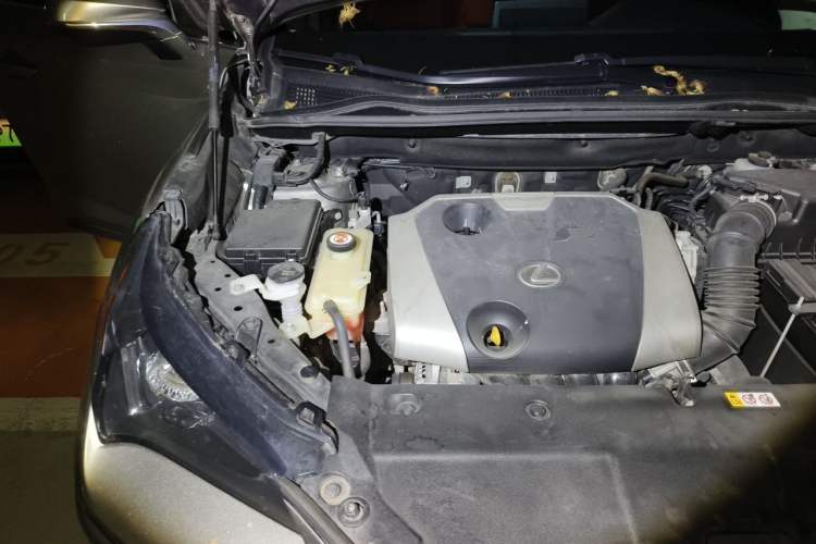 Used Lexus NX 2018 200 Front-Wheel-Drive X-Trail Version China V Standard Engine Bay Right