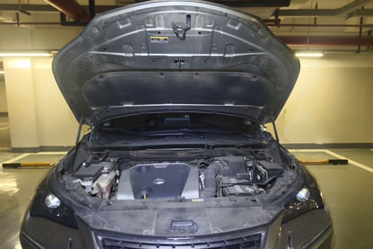 Used Lexus NX 2018 200 All-Wheel Drive FENGSHANG Version China VI Standard Engine Bay
