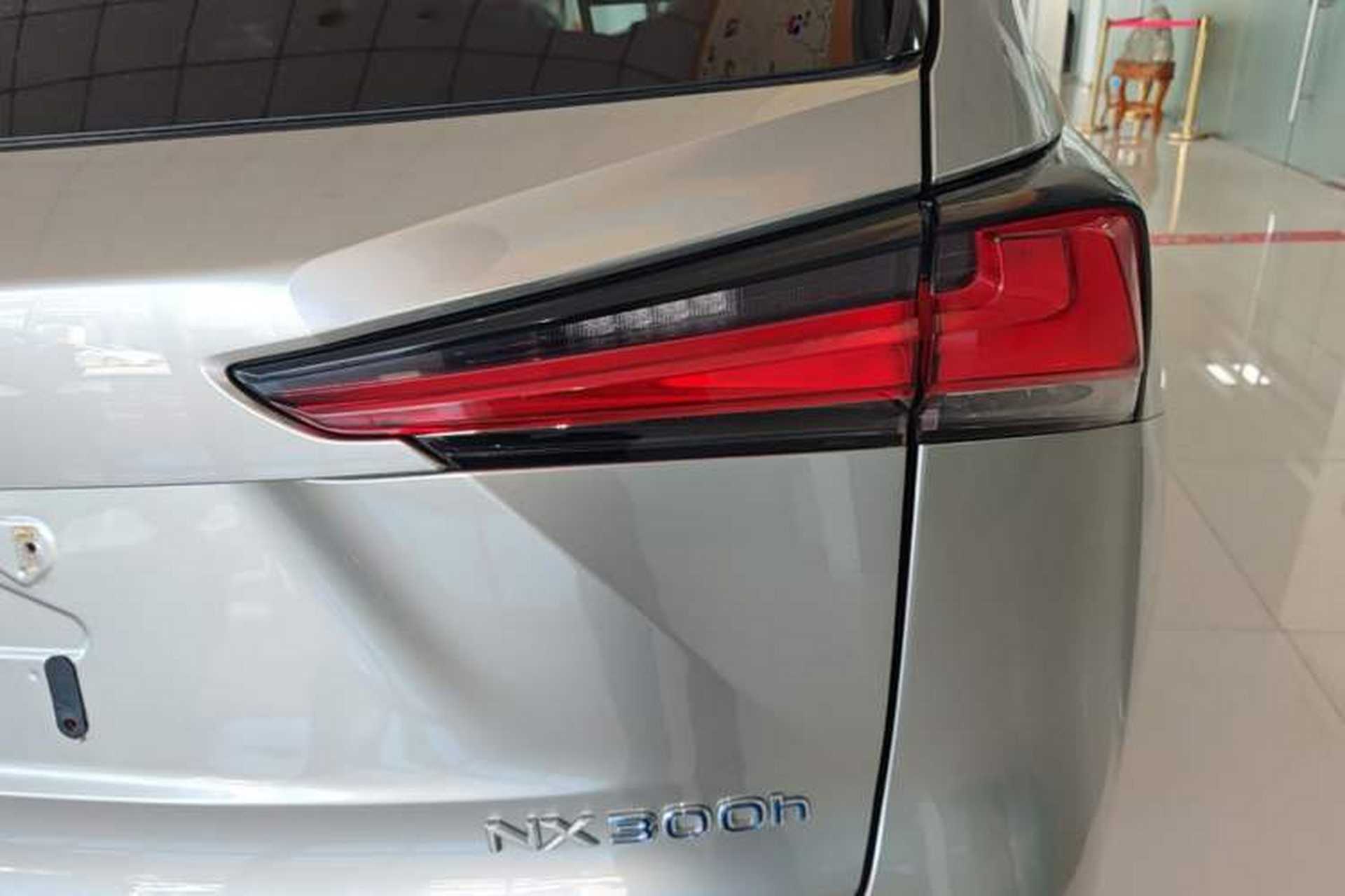 Used Lexus NX 2018 300h Front-Drive FENGSHANG Version China VI Standard Exterior 3