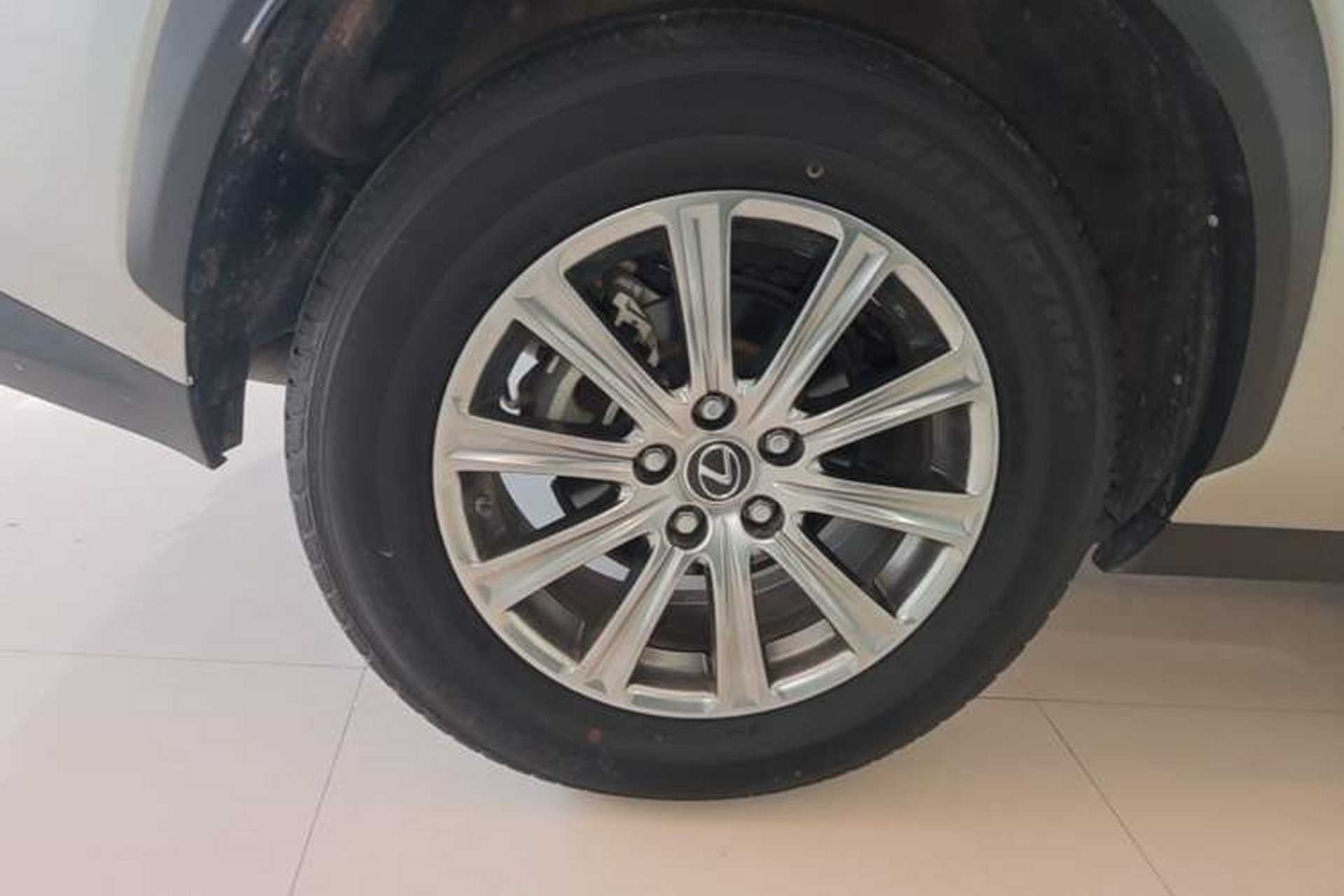 Used Lexus NX 2018 300h Front-Drive FENGSHANG Version China VI Standard Exterior 5