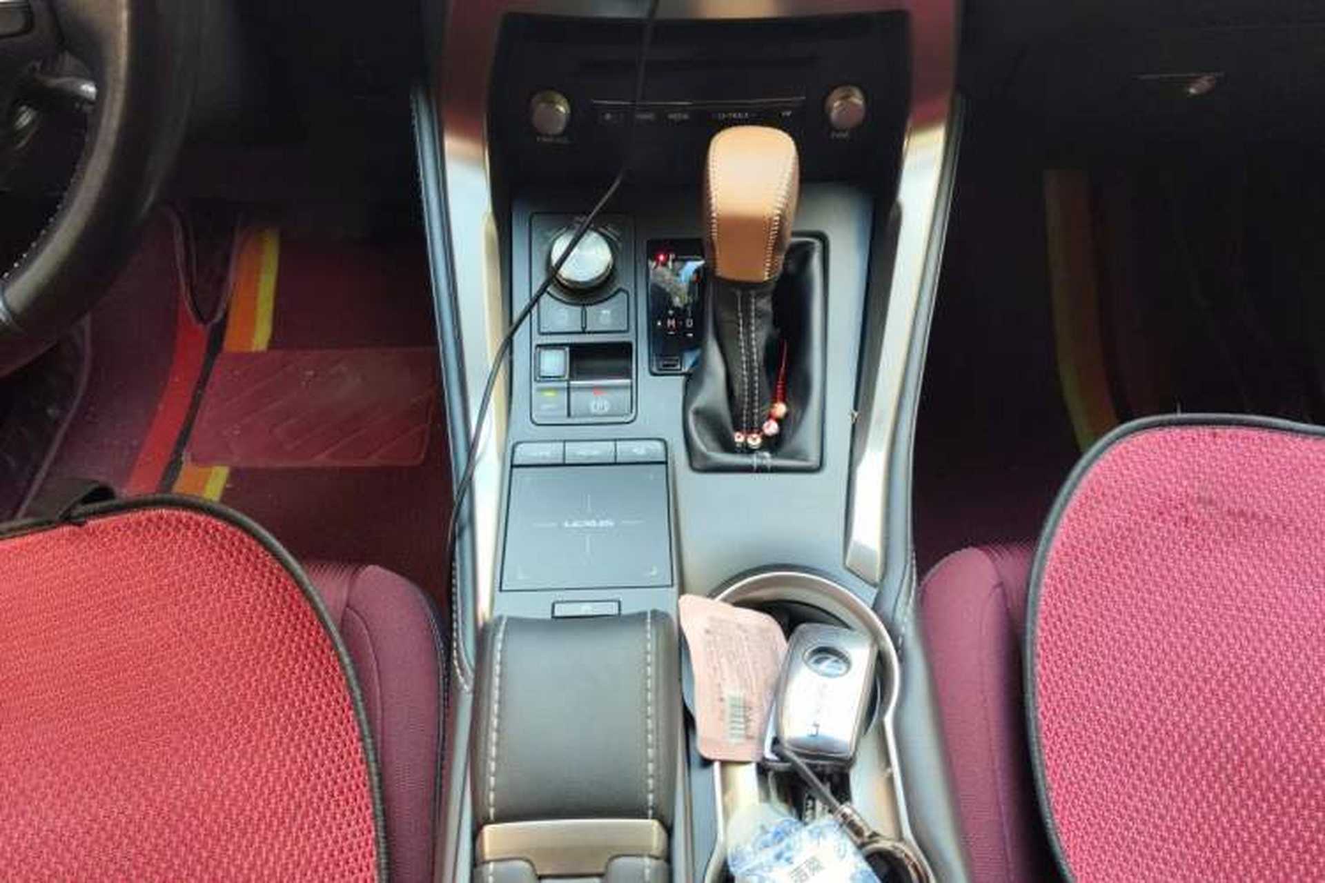 Used Lexus NX 2018 200 Front-Wheel-Drive X-Trail Version China V Standard Gear Lever