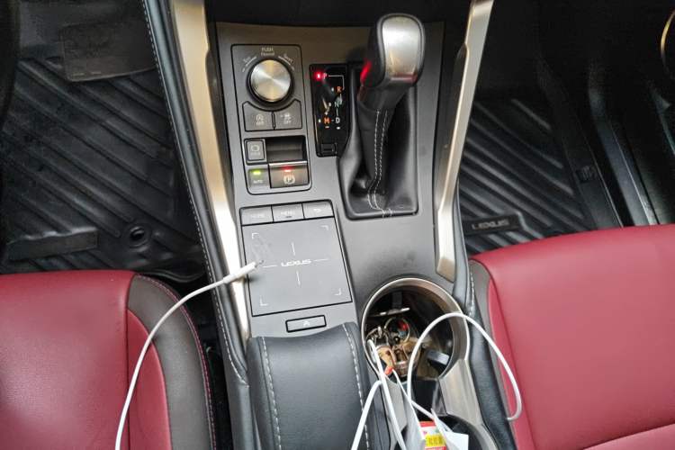Used Lexus NX 2018 300 Front-Drive Freeline Edition Gear Lever