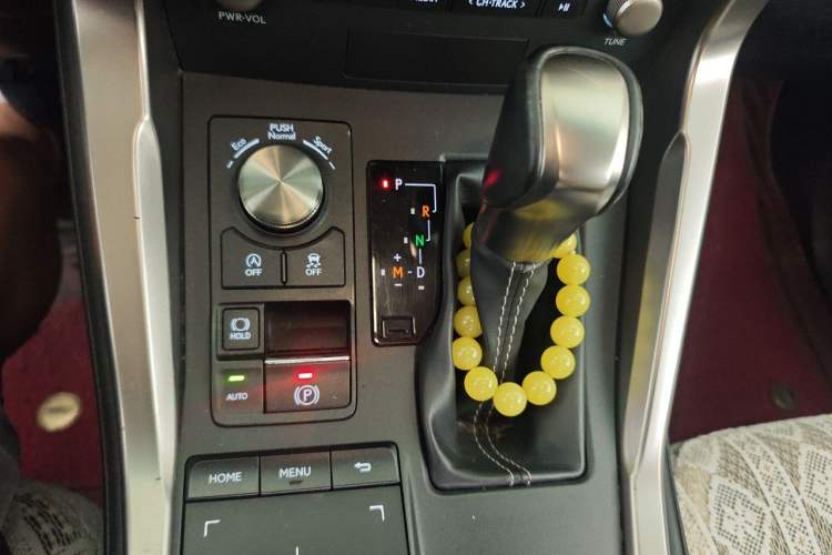 Used Lexus NX 2018 200 Front-Wheel-Drive X-Trail Version China V Standard Gear Lever