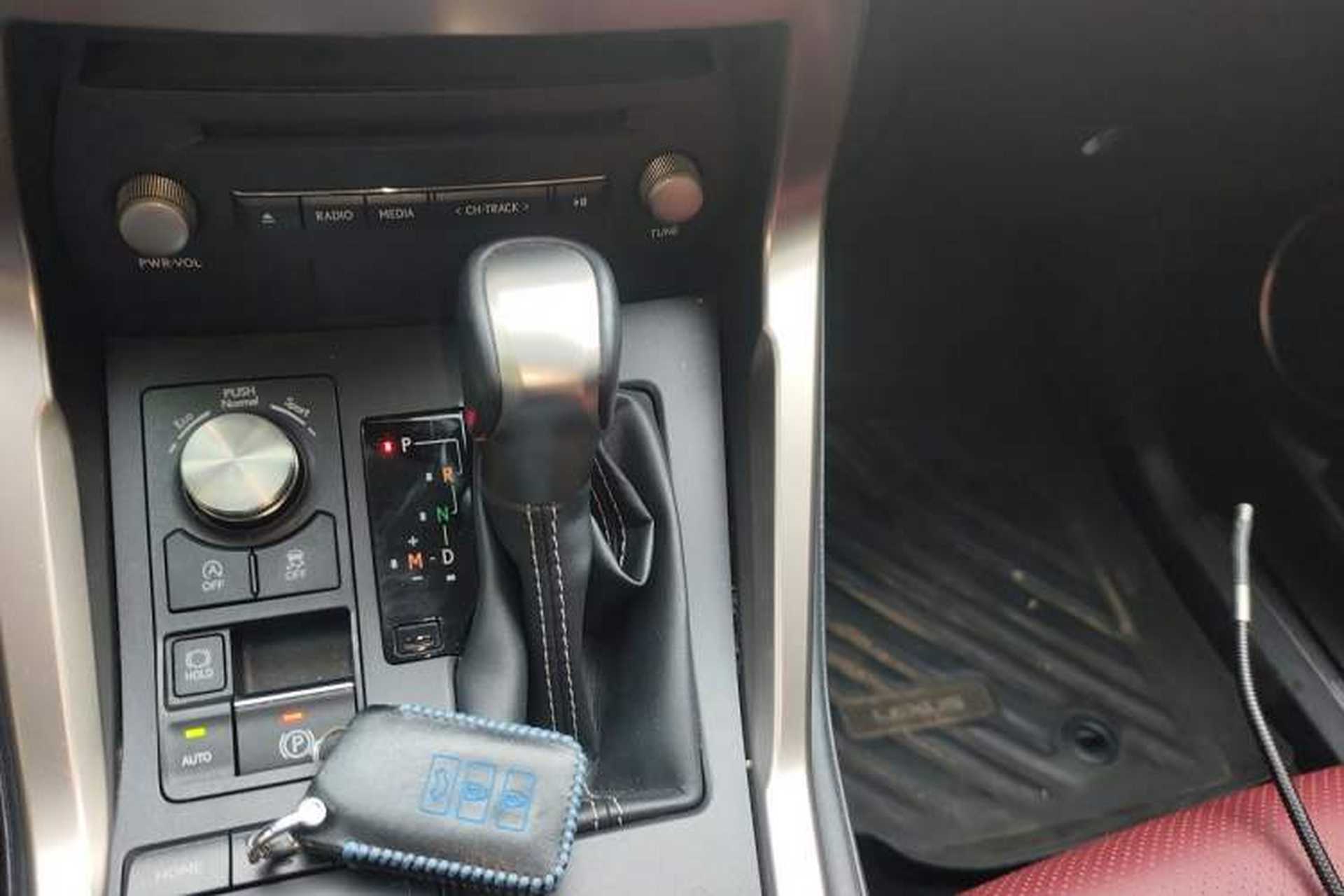 Used Lexus NX 2018 200 Front-Wheel-Drive X-Trail Version China V Standard Gear Lever