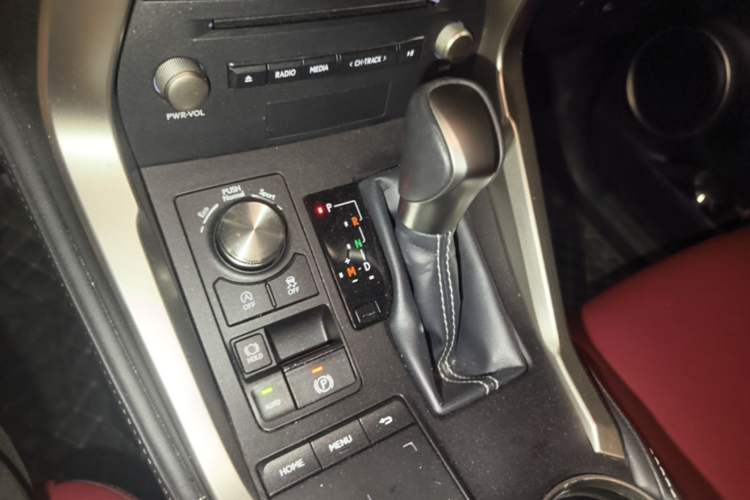 Used Lexus NX 2018 200 All-Wheel Drive FENGSHANG Version China VI Standard Gear Lever