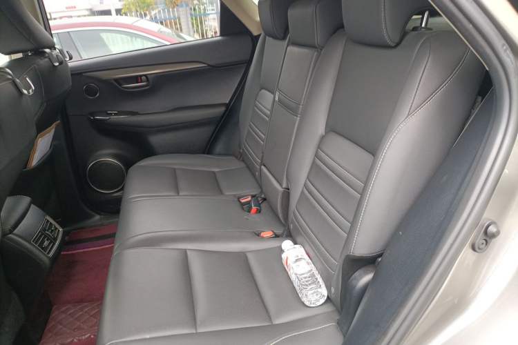 Used Lexus NX 2018 200 All-Wheel Drive FENGSHANG Version China VI Standard Left Rear Seat