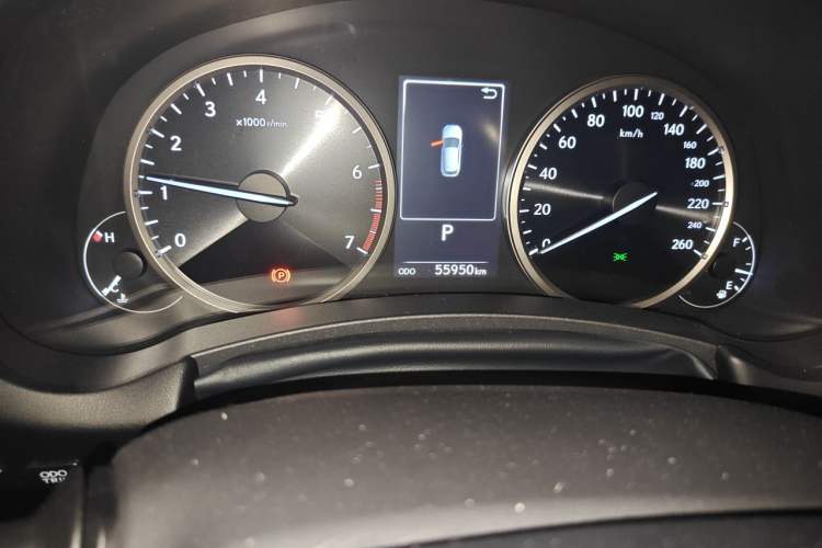 Used Lexus NX 2018 200 Front-Wheel-Drive X-Trail Version China V Standard Odometer Close Up