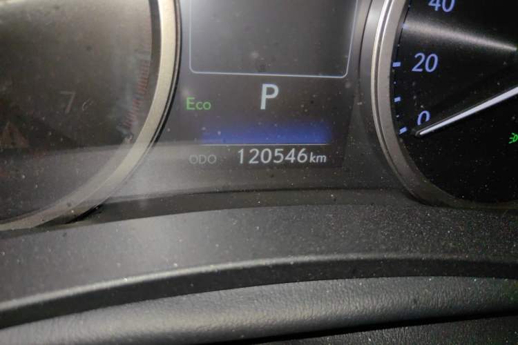 Used Lexus NX 2018 300h Front-Wheel-Drive FENGSHANG Version China V Emission Standard Odometer Close Up