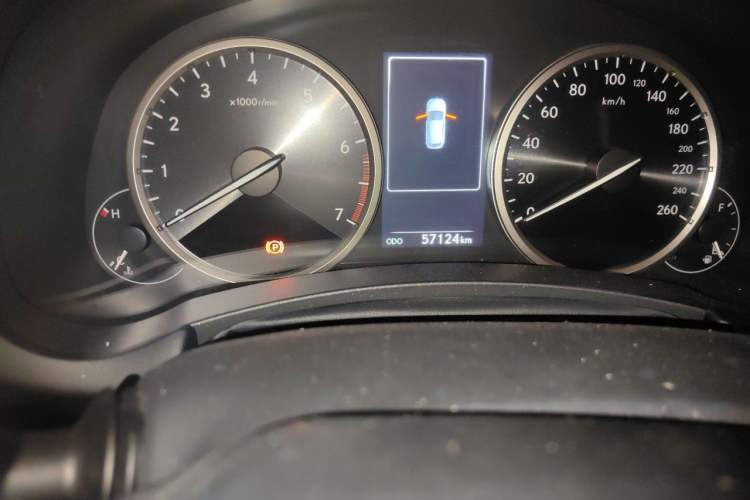 Used Lexus NX 2018 200 Front-Wheel-Drive X-Trail Version China V Standard Odometer Close Up