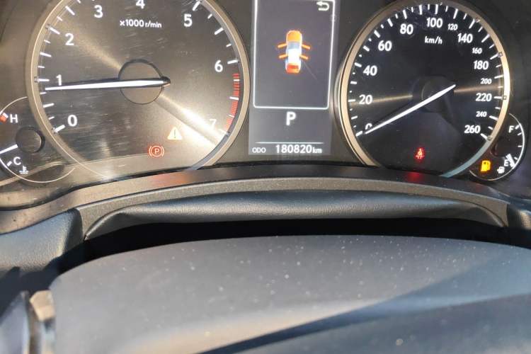 Used Lexus NX 2018 200 Front-Wheel-Drive X-Trail Version China V Standard Odometer Close Up