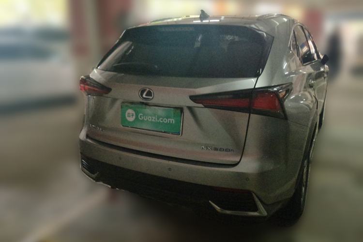 Used Lexus NX 2018 300h Front-Wheel-Drive FENGSHANG Version China V Emission Standard Rear