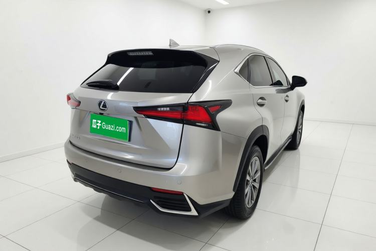 Used Lexus NX 2018 200 Front-Wheel-Drive Xingxing Edition China VI Standard Rear Right 45 Deg