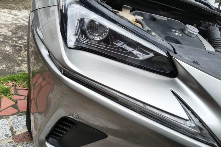 Used Lexus NX 2018 200 All-Wheel Drive FENGSHANG Version China VI Standard Right Front Headlight